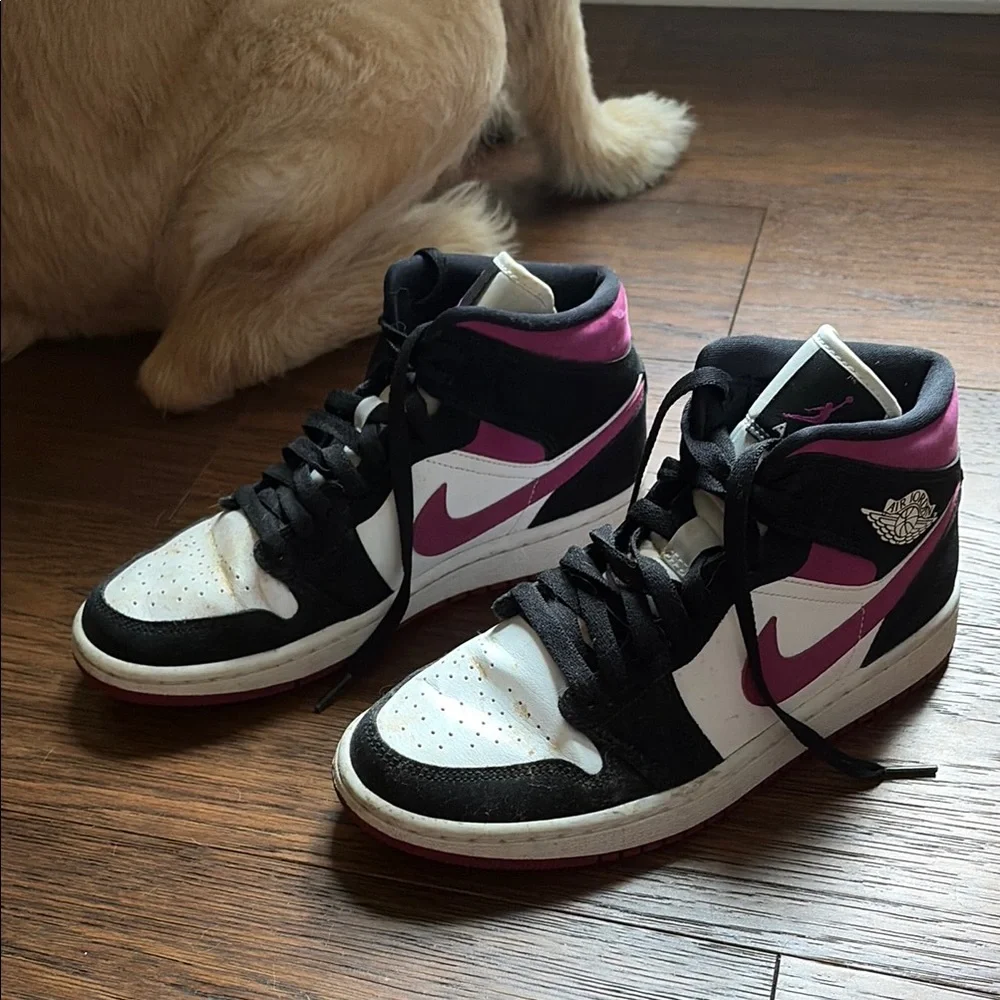 Jordan 1 Mid Women's Sneakers - Magenta/Black/White - Picture 2 of 8